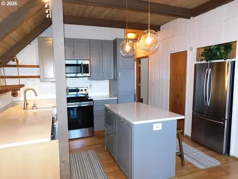 71267 Northshore Drive Birkenfeld OR 97016