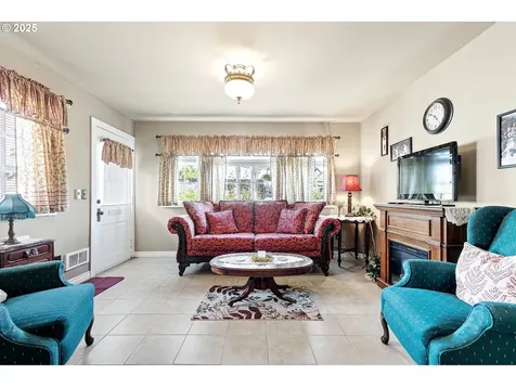617 Juniper Street Junction City OR 97448