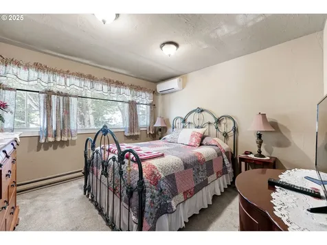 617 Juniper Street Junction City OR 97448