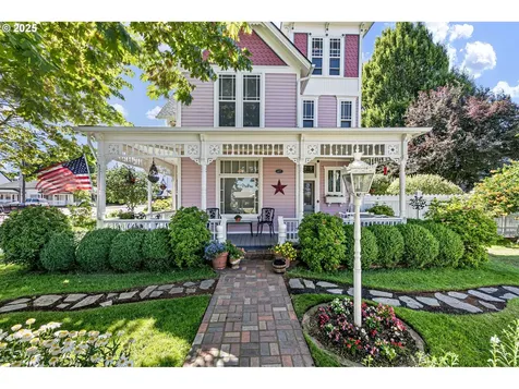 617 Juniper Street Junction City OR 97448