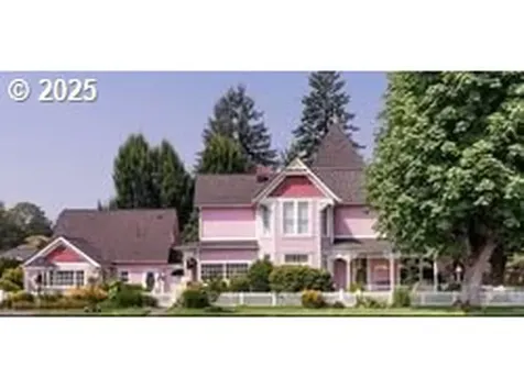 617 Juniper Street Junction City OR 97448