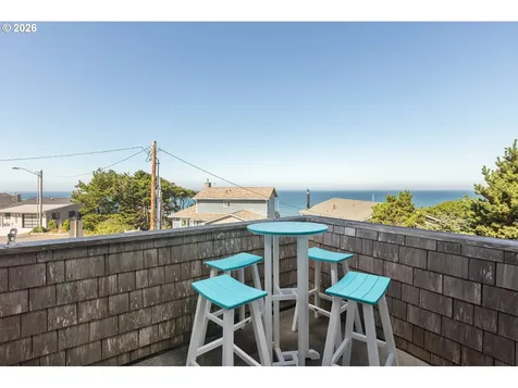2260 SW Bard Road Lincoln City OR 97367