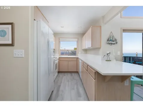 2260 SW Bard Road Lincoln City OR 97367