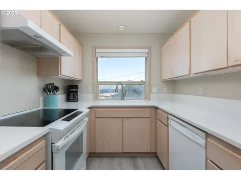 2260 SW Bard Road Lincoln City OR 97367