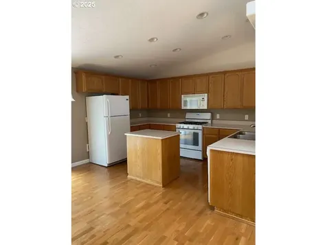 810 Whitney Street Stayton OR 97383