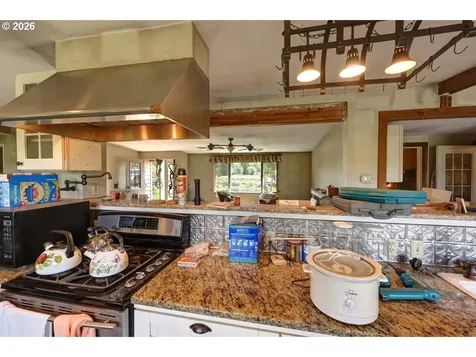 35343 Searls Lane Astoria OR 97103