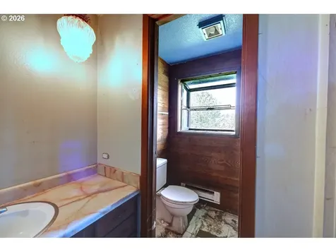 35343 Searls Lane Astoria OR 97103