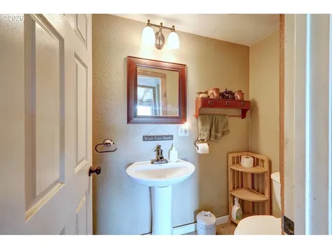 35343 Searls Lane Astoria OR 97103