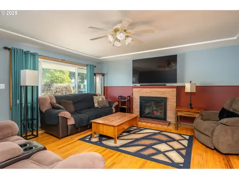 3537 SE 128th Avenue Portland OR 97236