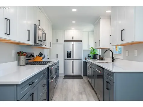 3537 SE 128th Avenue Portland OR 97236