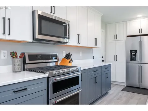 3537 SE 128th Avenue Portland OR 97236