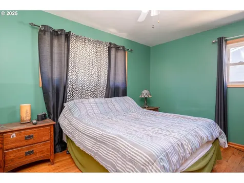 3537 SE 128th Avenue Portland OR 97236