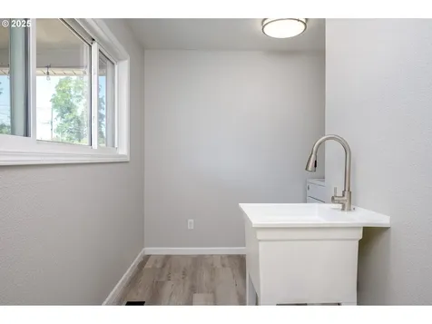 3537 SE 128th Avenue Portland OR 97236
