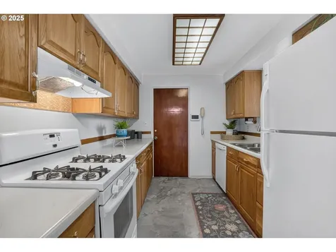 1131 SE 168th Avenue Portland OR 97233