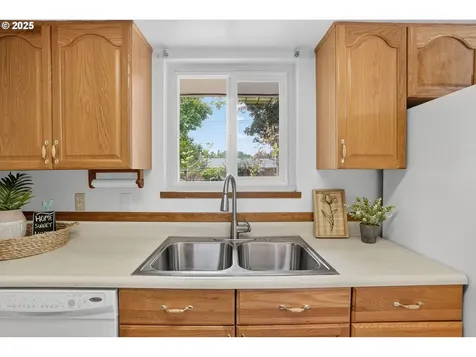 1131 SE 168th Avenue Portland OR 97233