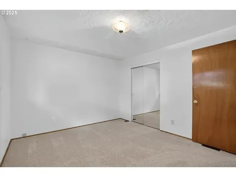 1131 SE 168th Avenue Portland OR 97233