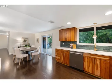 1716 Aspen Court Lake Oswego OR 97034