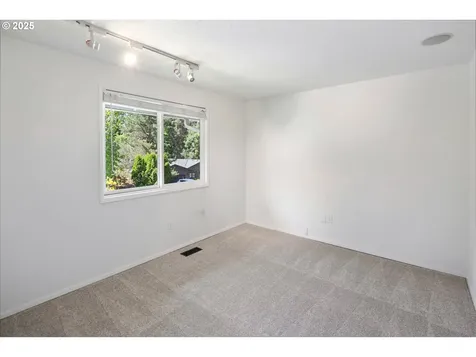 1716 Aspen Court Lake Oswego OR 97034