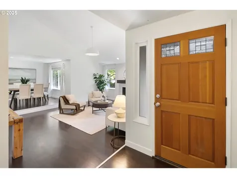 1716 Aspen Court Lake Oswego OR 97034