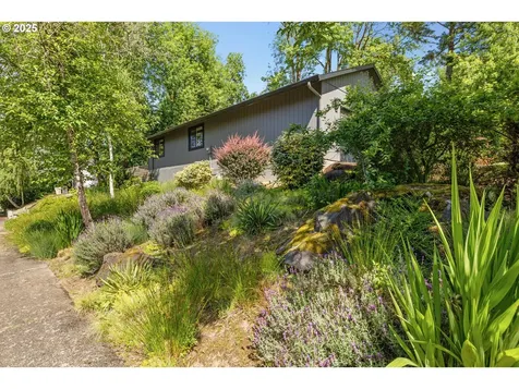 1716 Aspen Court Lake Oswego OR 97034