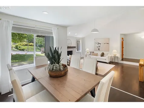 1716 Aspen Court Lake Oswego OR 97034