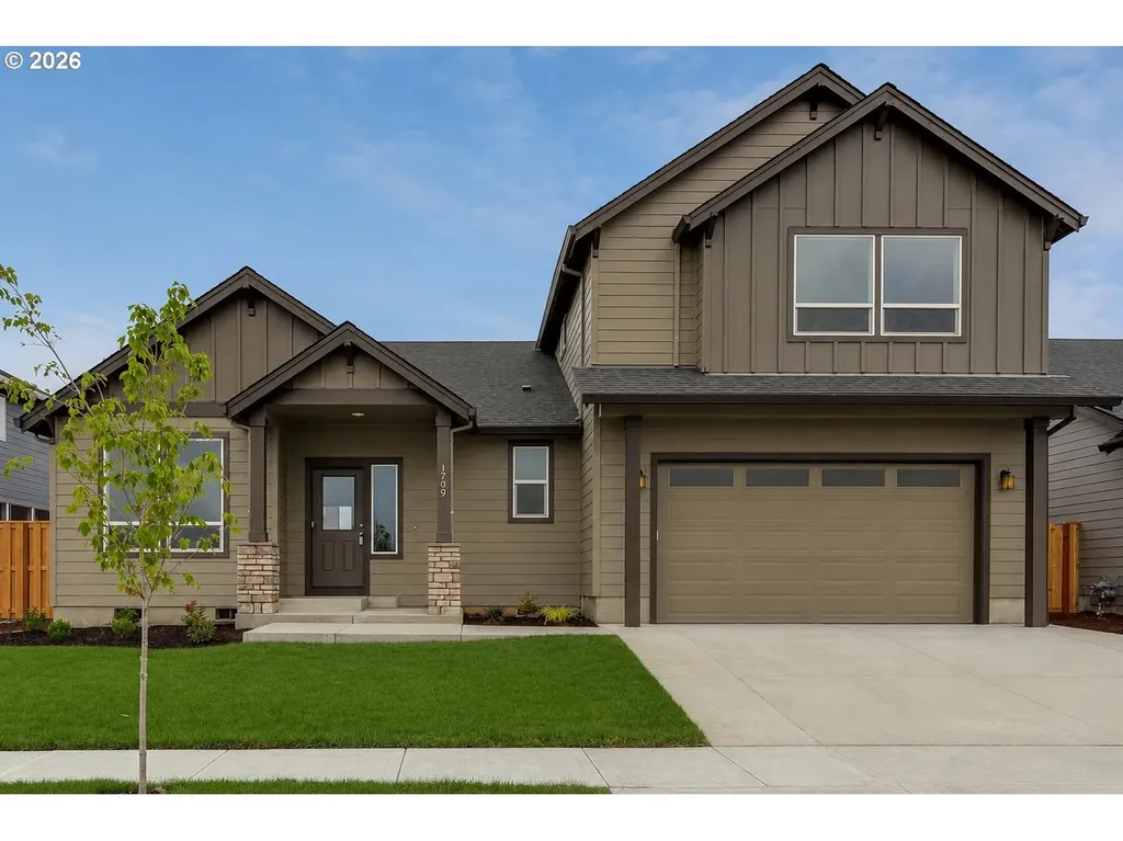 2016 E Badger Way La Center WA 98629