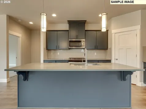 2016 E Badger Way La Center WA 98629