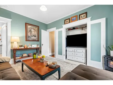 1306 B Street Washougal WA 98671