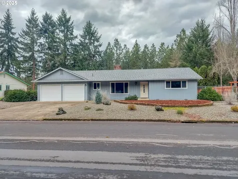 210 Cherokee Avenue Roseburg OR 97471