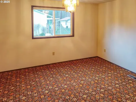 210 Cherokee Avenue Roseburg OR 97471
