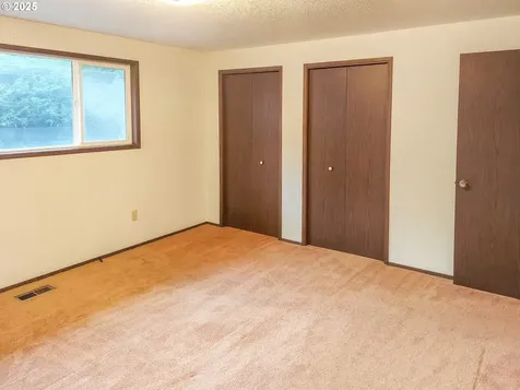 210 Cherokee Avenue Roseburg OR 97471