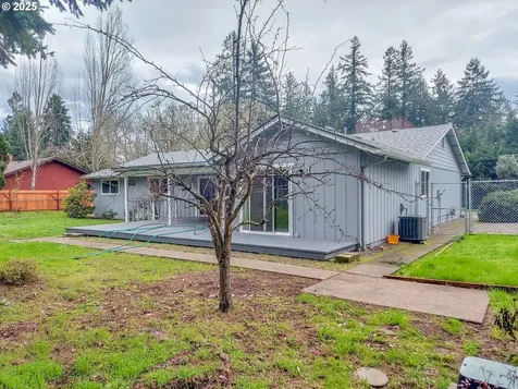 210 Cherokee Avenue Roseburg OR 97471