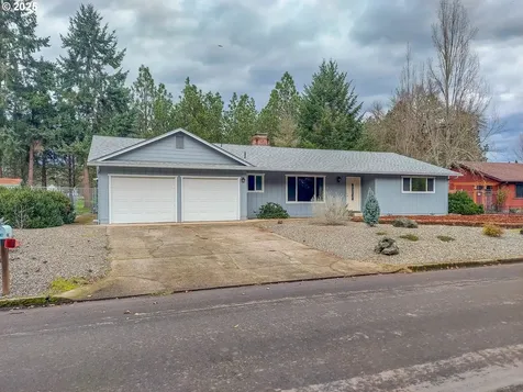 210 Cherokee Avenue Roseburg OR 97471