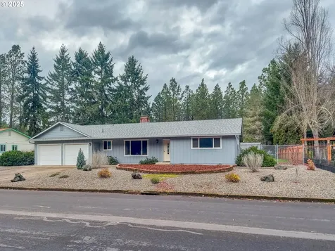 210 Cherokee Avenue Roseburg OR 97471