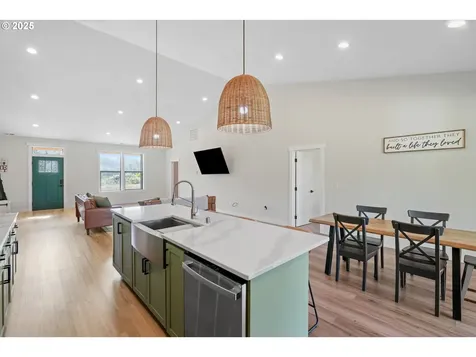 279 Stewart Drive Kelso WA 98626