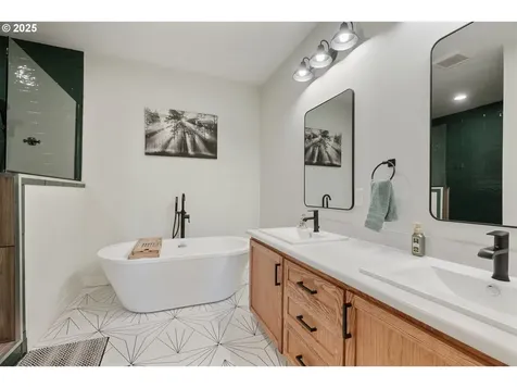 279 Stewart Drive Kelso WA 98626