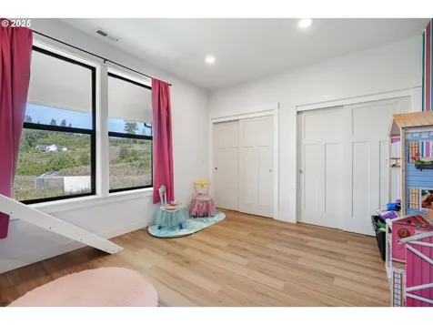 279 Stewart Drive Kelso WA 98626