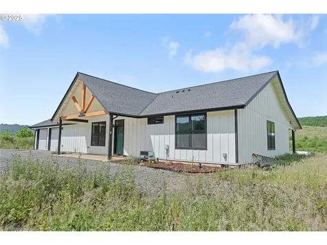 279 Stewart Drive Kelso WA 98626