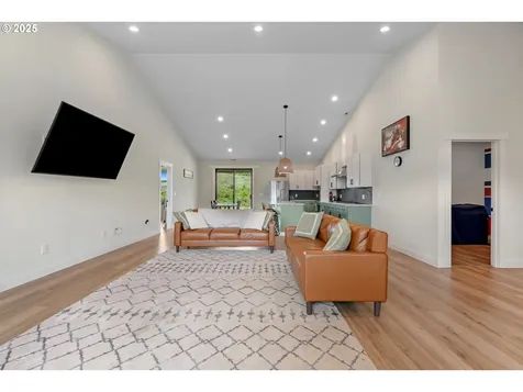 279 Stewart Drive Kelso WA 98626