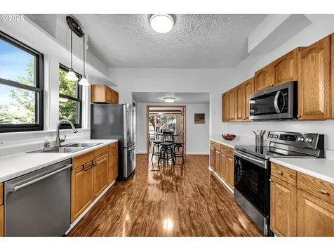 6206 N Denver Avenue Portland OR 97217