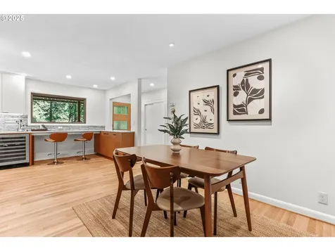 11313 SW 33rd Avenue Portland OR 97219