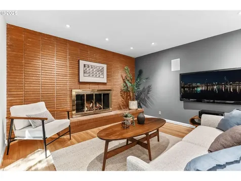 11313 SW 33rd Avenue Portland OR 97219