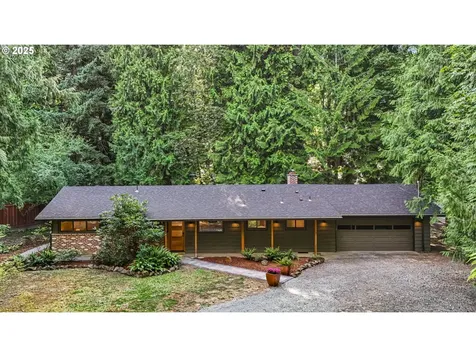 11313 SW 33rd Avenue Portland OR 97219