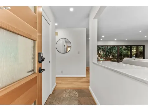 11313 SW 33rd Avenue Portland OR 97219