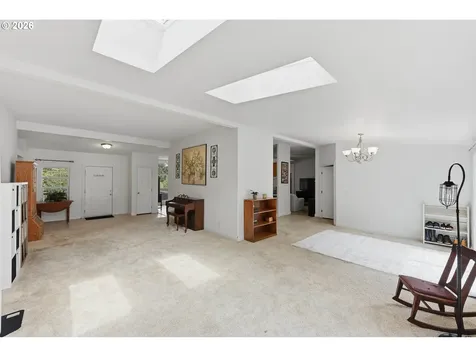 61513 Richmond Way Coos Bay OR 97420