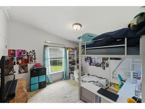 61513 Richmond Way Coos Bay OR 97420