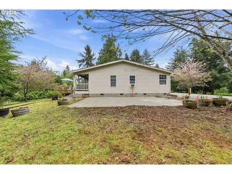 61513 Richmond Way Coos Bay OR 97420