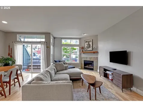 12224 SW Meader Way Beaverton OR 97008
