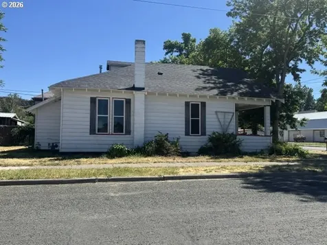 1890 Clark Street Baker City OR 97814