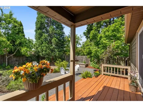 6905 N Fenwick Avenue Portland OR 97217